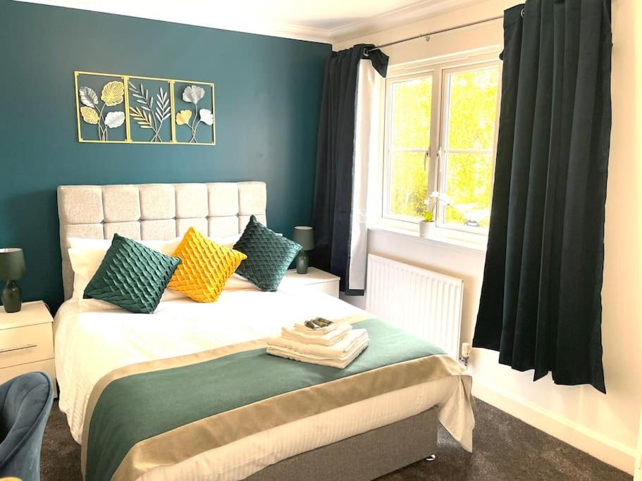 The Woodlands, Shortstay, Ideal For Families, Relocation, Contractors, Travel Stay Хорли Екстериор снимка